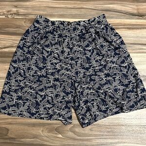 JH Collectibles Sz 16 Navy Adirondack Chair Print Linen Blend Shorts Zip Pockets